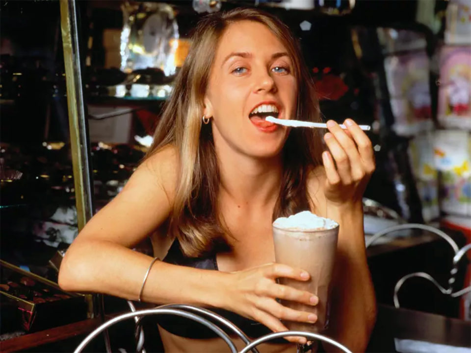 Liz Phair looks like she's having fun, and for $5.99, you can too. (Photo: Gary Hannabarger/Corbis)